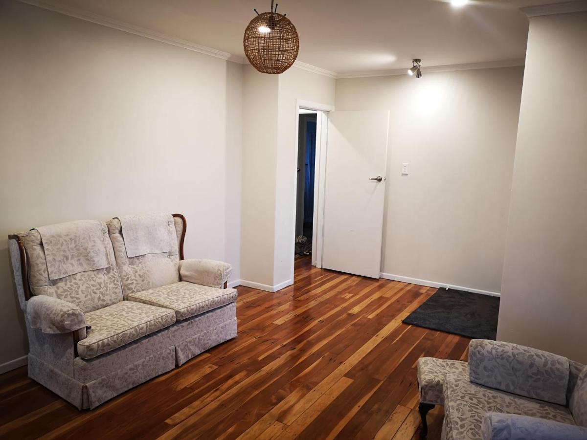 Cheerful 4 Bedroom Holiday Home روتوروا المظهر الخارجي الصورة