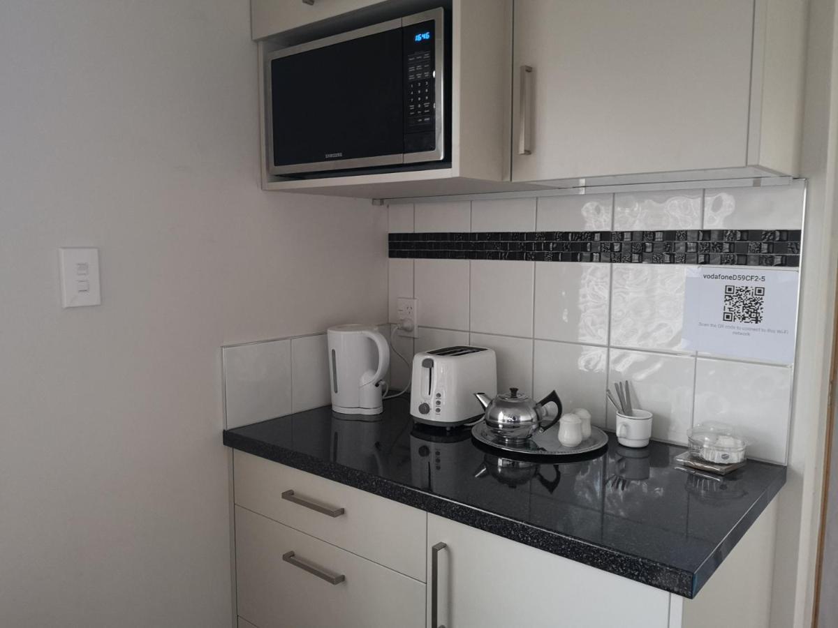 Cheerful 4 Bedroom Holiday Home روتوروا المظهر الخارجي الصورة