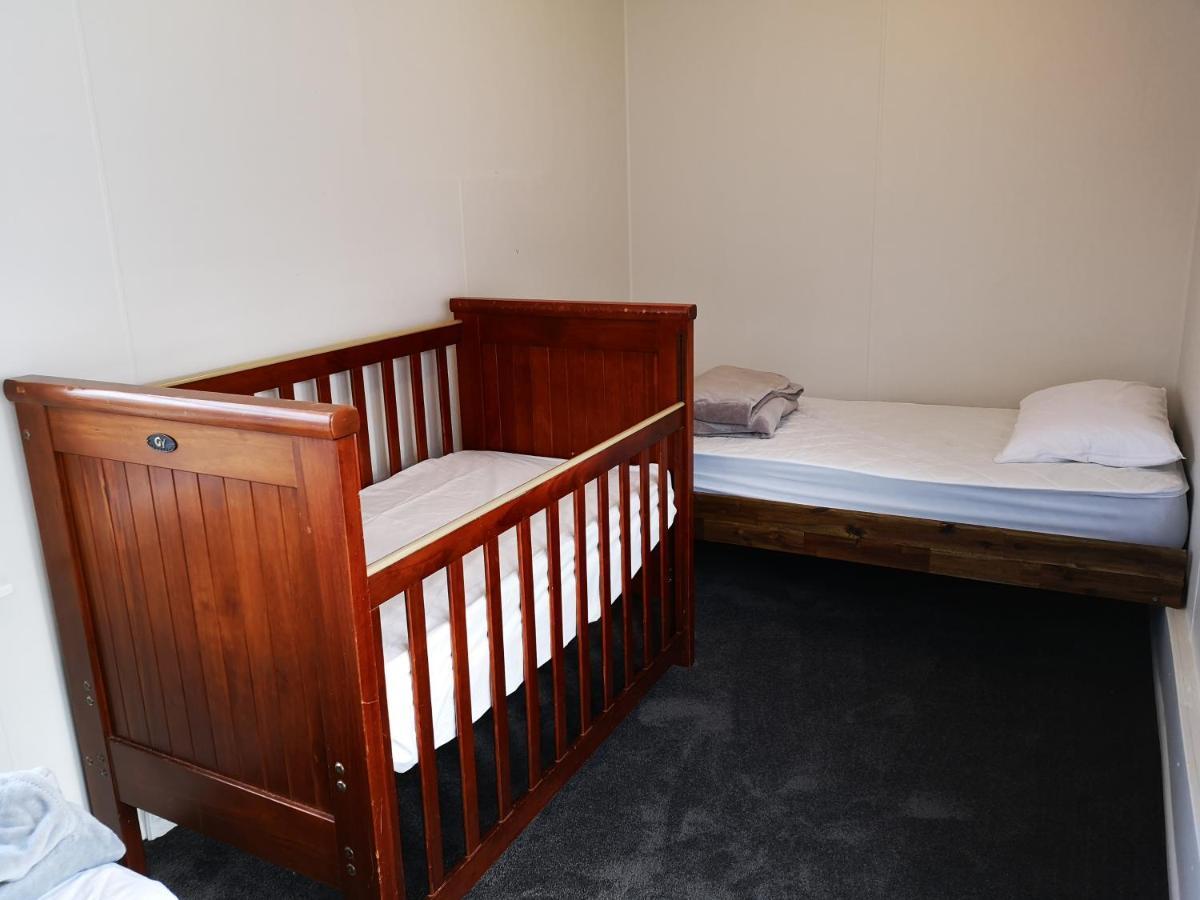Cheerful 4 Bedroom Holiday Home روتوروا المظهر الخارجي الصورة